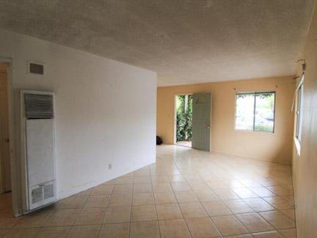 1219 Cacique Street - Photo 3 of 6
