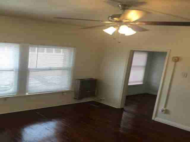 668 S Rampart Blvd - Photo 3 of 5