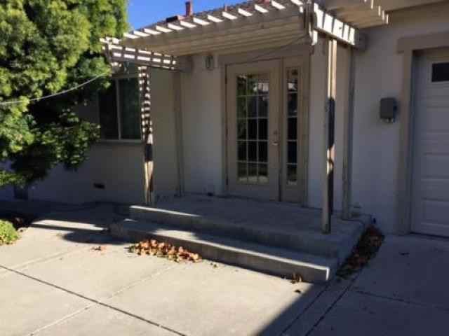 43449 Jerome Ave - Photo 2 of 4