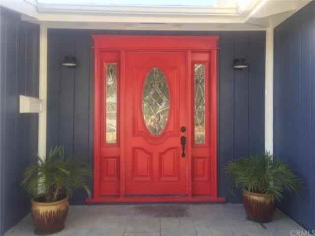 1941 Stevely Ave - Photo 2 of 6