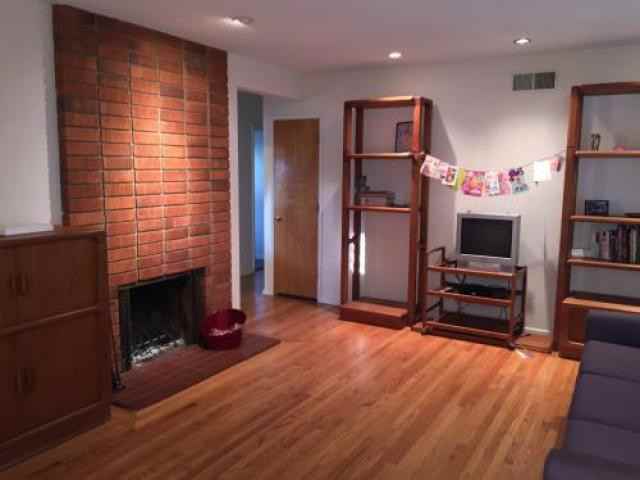 1412 Wells Ave N - Photo 2 of 6