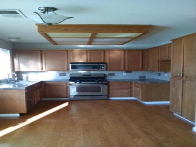 1150 Glenwillow Dr - Photo 3 of 6