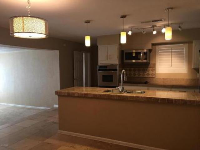7417 E Cambridge Ave - Photo 3 of 6