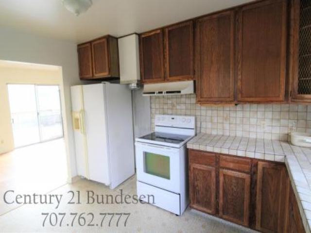 5775 Bloomfield Rd - Photo 3 of 6