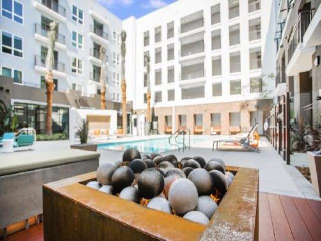 288 W Amerige Ave - Photo 2 of 5