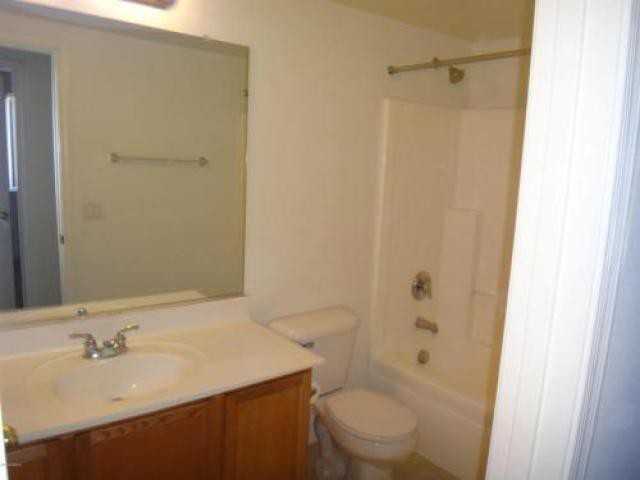 13157 W Clarendon Ave - Photo 3 of 6