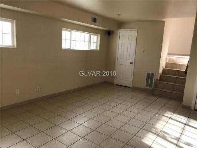 6216 Lawton Ave - Photo 3 of 6