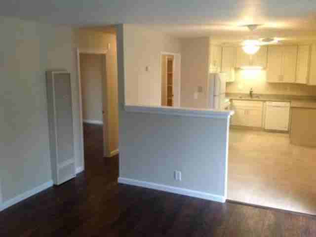 906 Dainty Ave - Photo 2 of 6