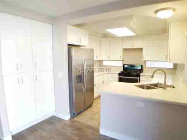 10113 Coffeeberry Ct - Photo 2 of 6