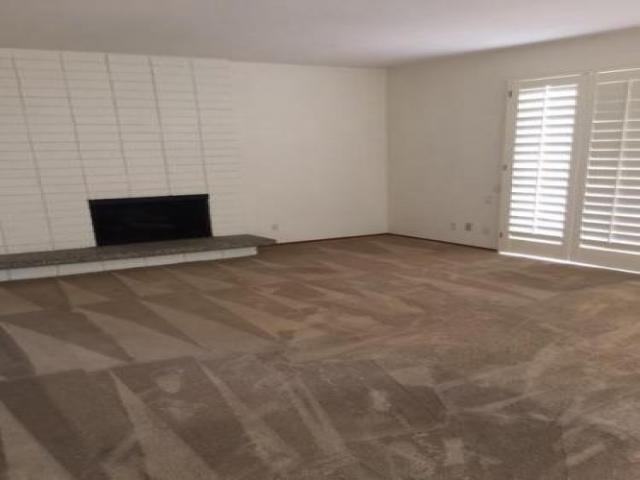 1045 Flying Fish St - Photo 2 of 6