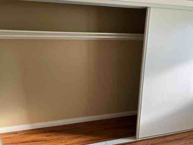 1709 E Glenoaks Blvd - Photo 2 of 6