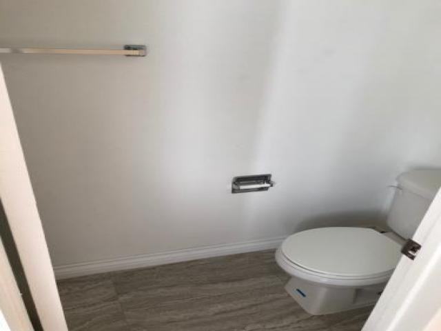 1709 E Glenoaks Blvd - Photo 3 of 6