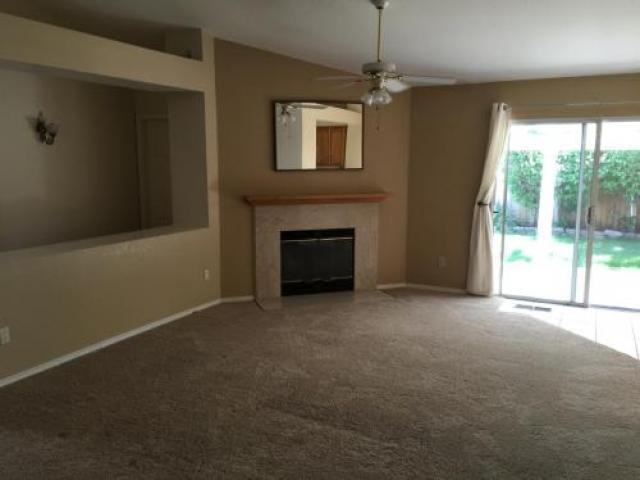 733 Sienna Ln - Photo 2 of 6
