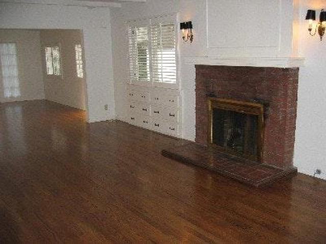 479 Ellis St - Photo 3 of 6