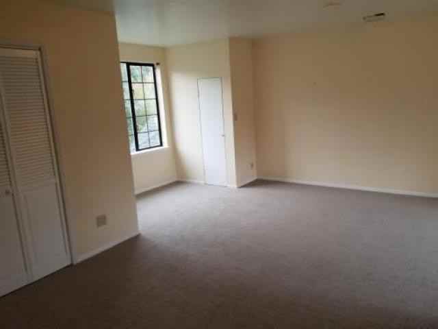 11540 Sutton Rd - Photo 3 of 6