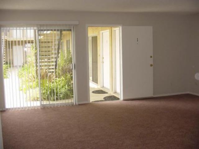 3654 42nd St - Photo 3 of 6