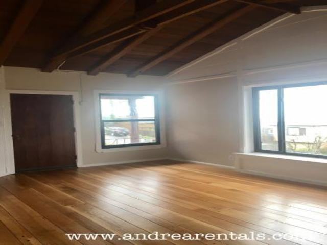 235 Trinity Ave - Photo 3 of 6