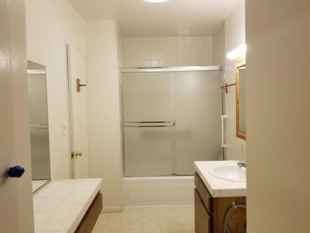 12104 214th St - Photo 3 of 5
