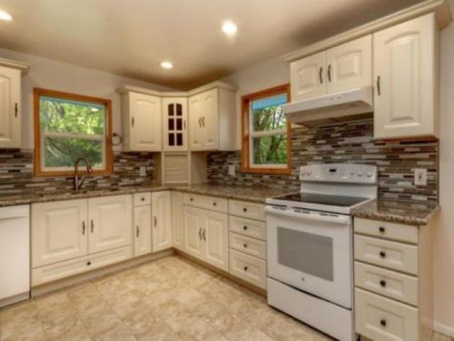 15046 43rd Pl S - Photo 3 of 6