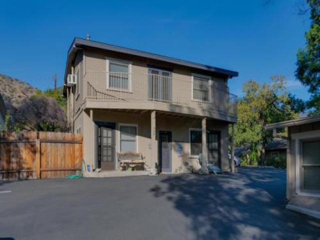 341 Sturtevant Dr - Photo 2 of 6