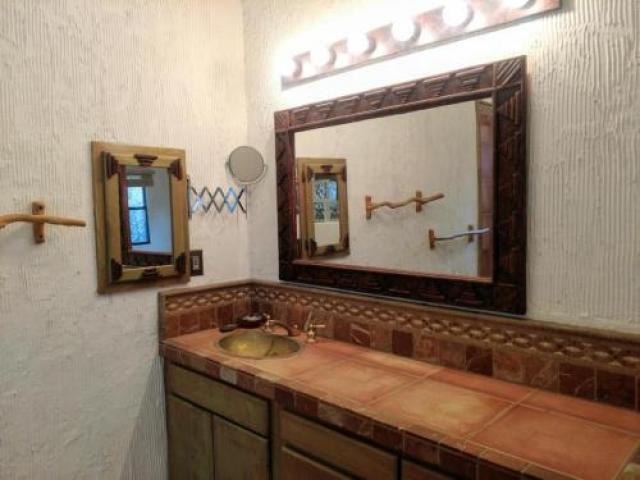 905 Tombstone Canyon - Photo 2 of 6