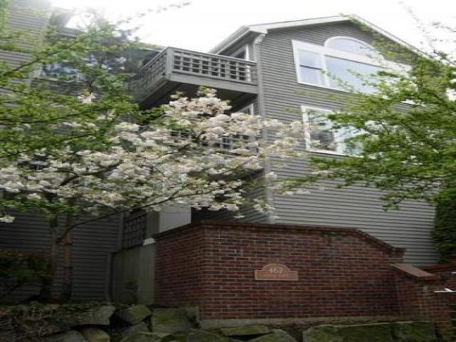 467 Newton St