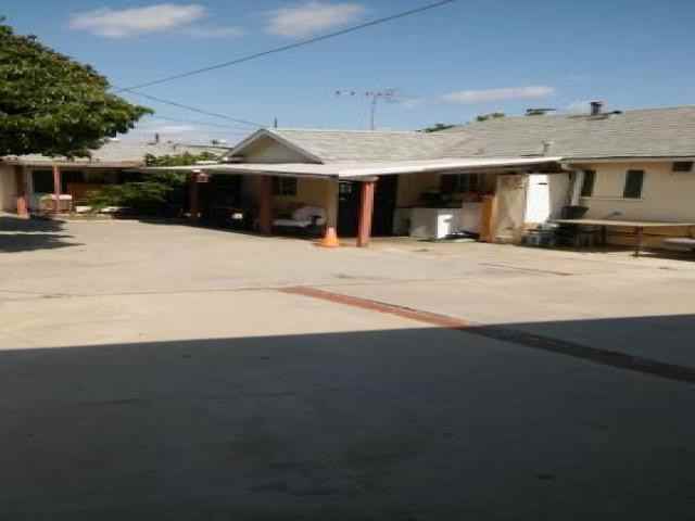 2127 Pine St - Photo 3 of 4