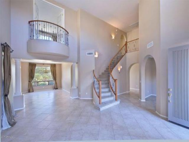 16621 S 27th Ln - Photo 2 of 6