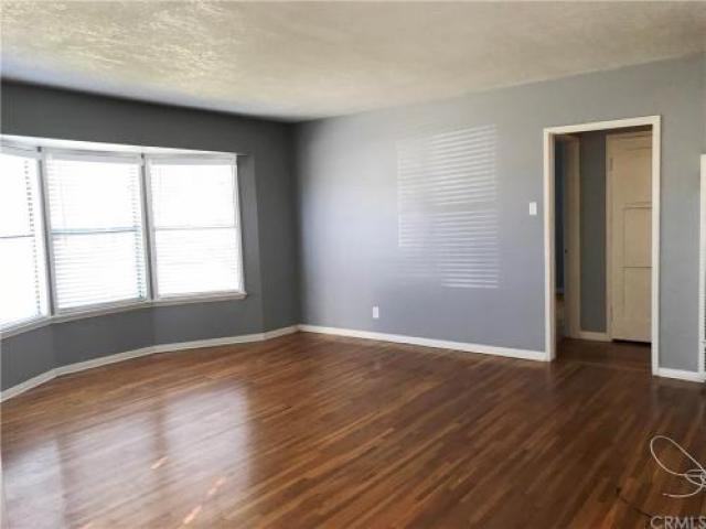 5918 Eastbrook Ave - Photo 2 of 6