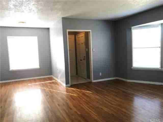 5918 Eastbrook Ave - Photo 3 of 6