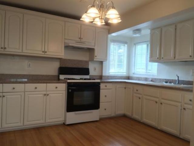 3053 Foothill Blvd - Photo 2 of 6