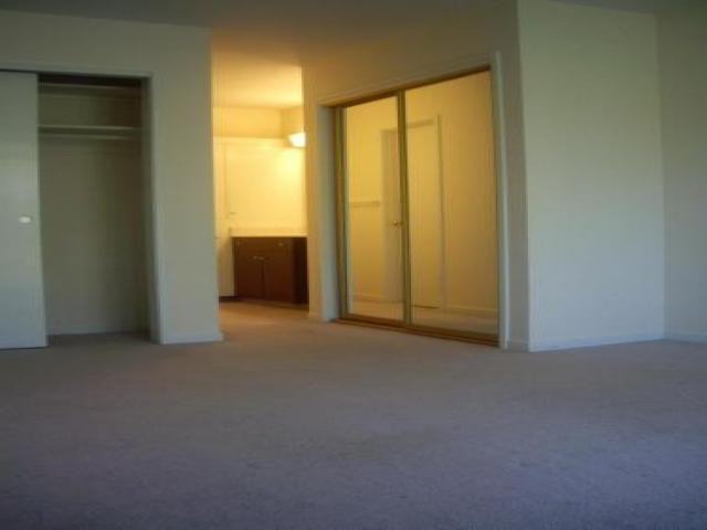 1225 Shelter Bay Ave - Photo 2 of 5