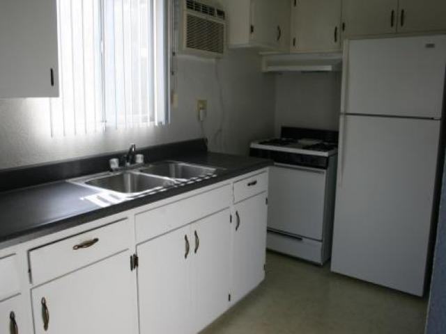 616 Alice St - Photo 2 of 3