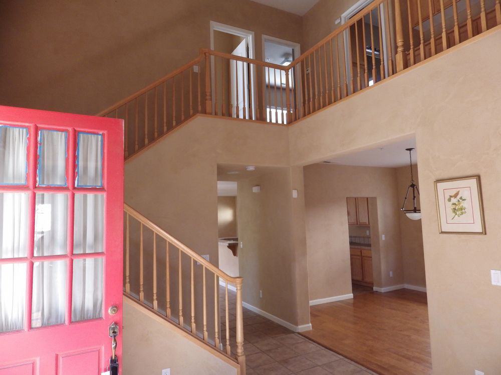 205 Ava St - Photo 3 of 16