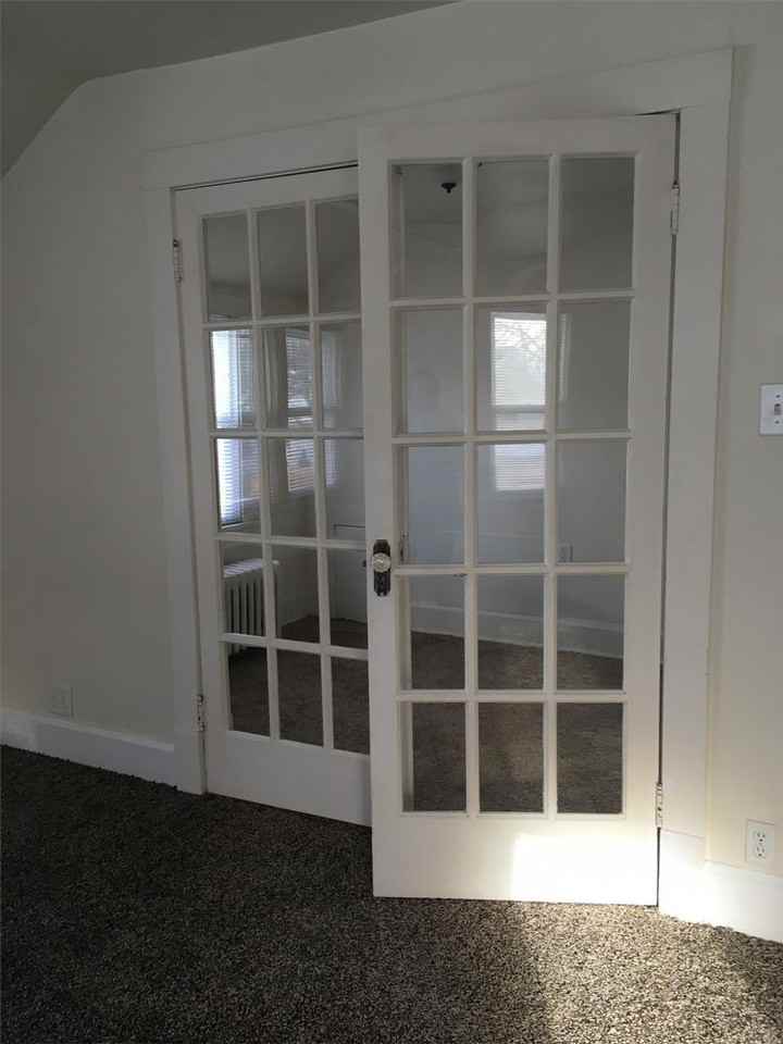 1539 Cedar St - Photo 3 of 11