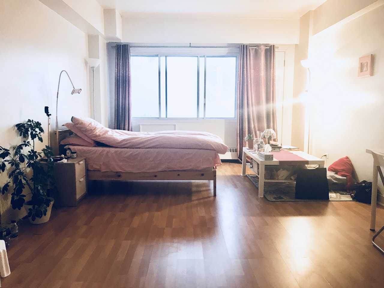 175 Rue Sherbrooke Ouest - Photo 3 of 6