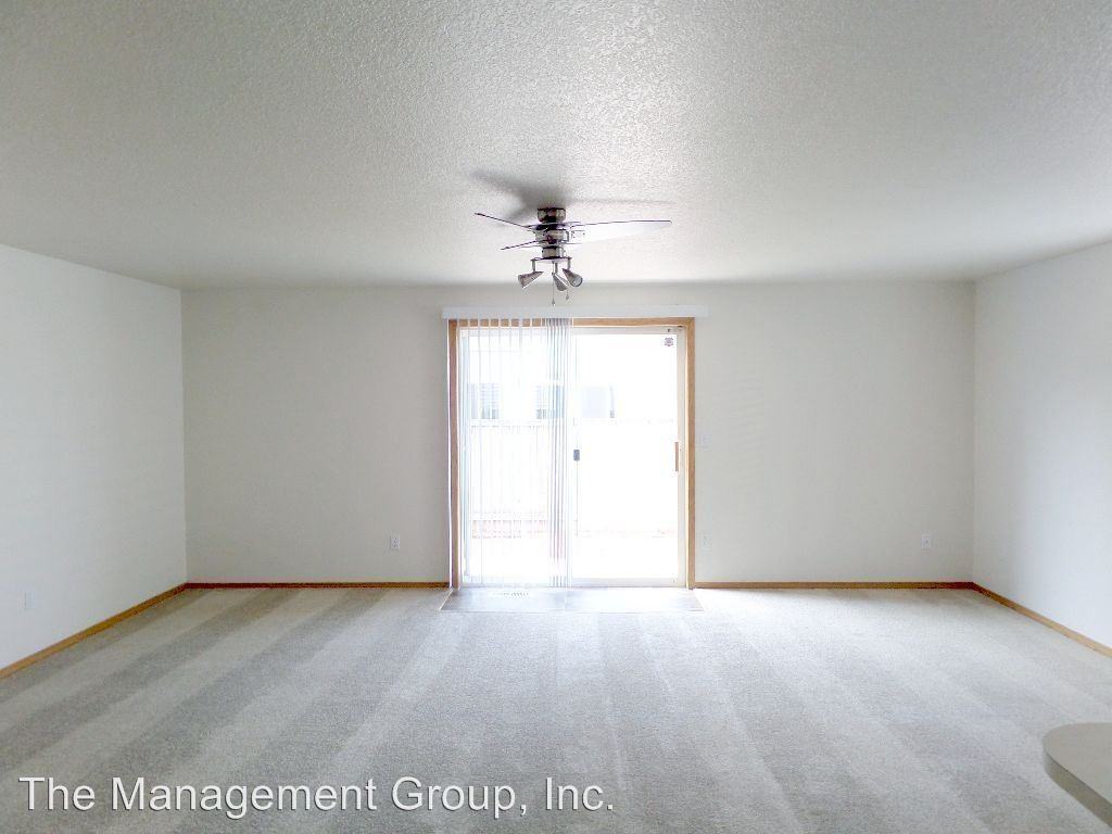 2920 NE 116th Ave - Photo 3 of 15