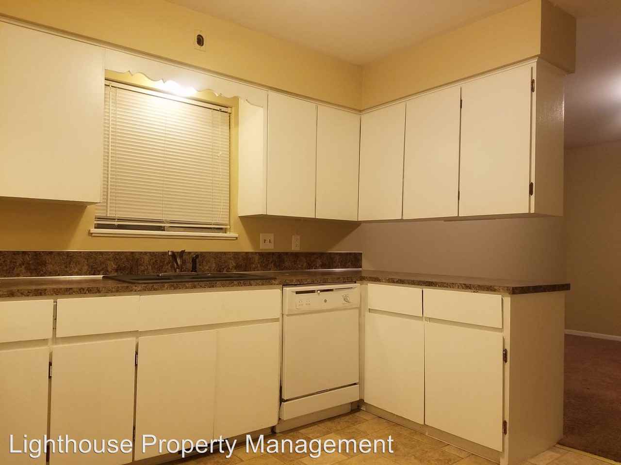 1561 Fuller Ave NE - Photo 2 of 12