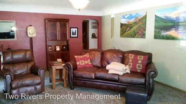 839 State St - Photo 2 of 4