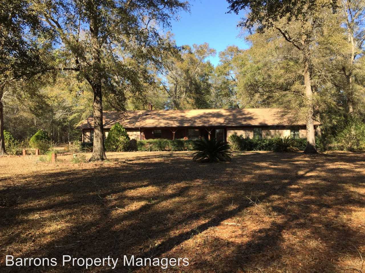 5660 Forest Hills Ln - Photo 2 of 46