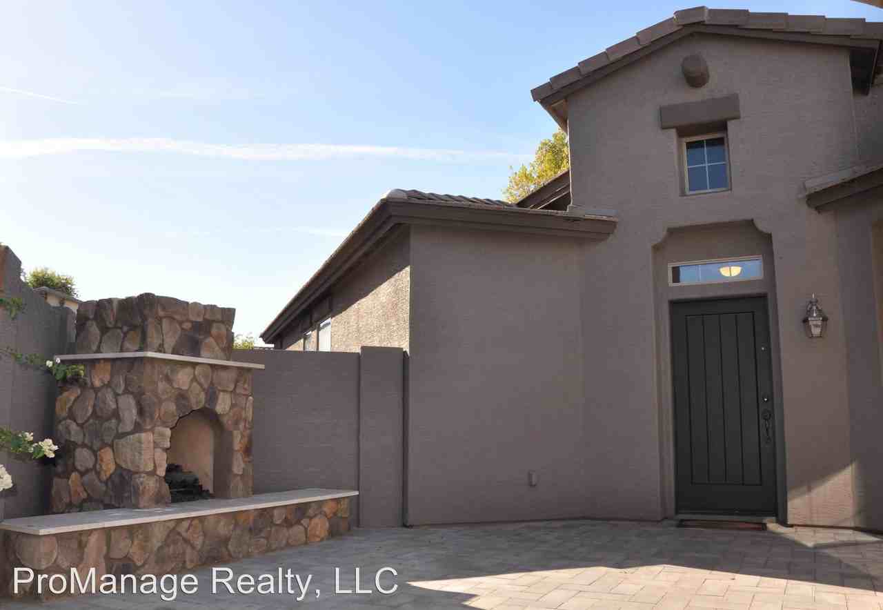 4223 E Vaughn Ave - Photo 3 of 17