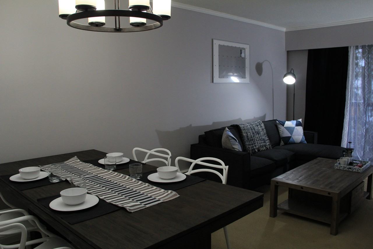 Oak St & W 12th Ave #210