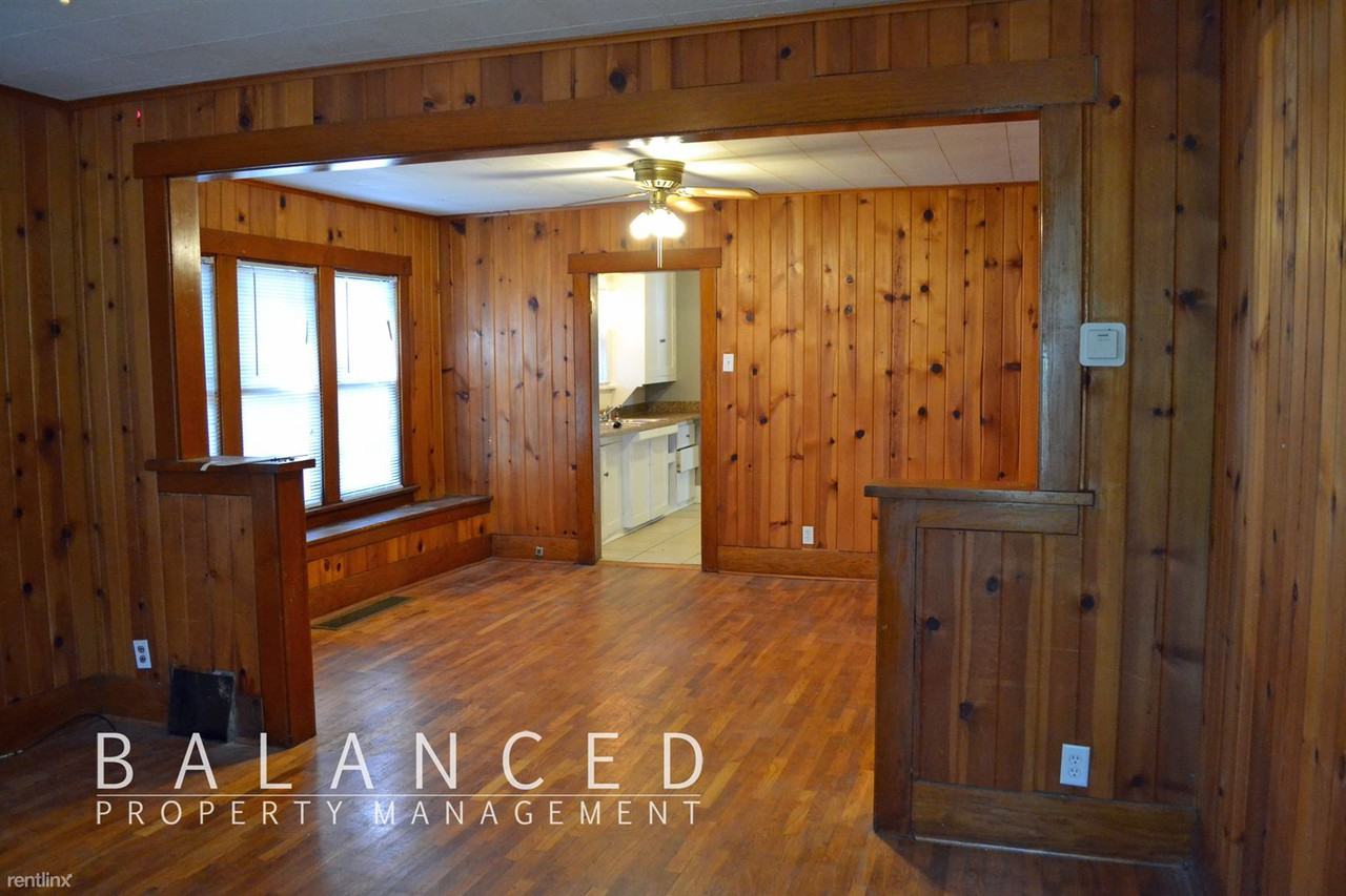 1834 Sw Willow Ave - Photo 2 of 8
