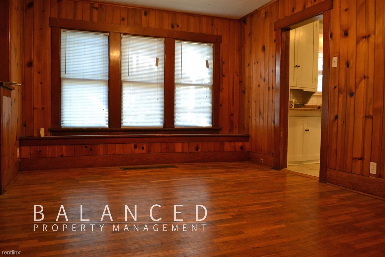 1834 Sw Willow Ave - Photo 3 of 8