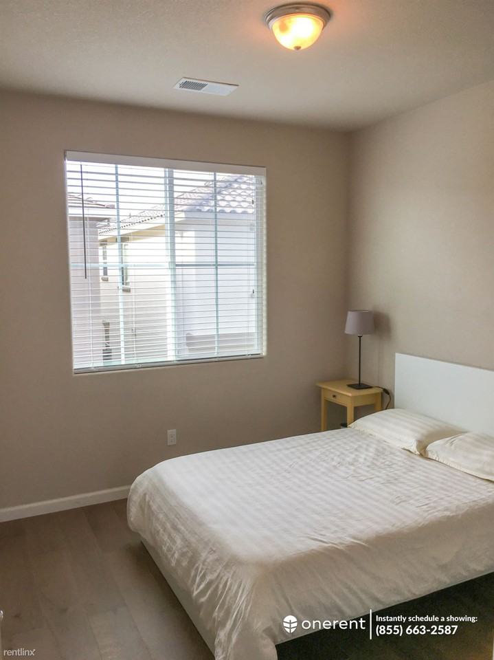 530 Aspen Pl - Photo 3 of 30