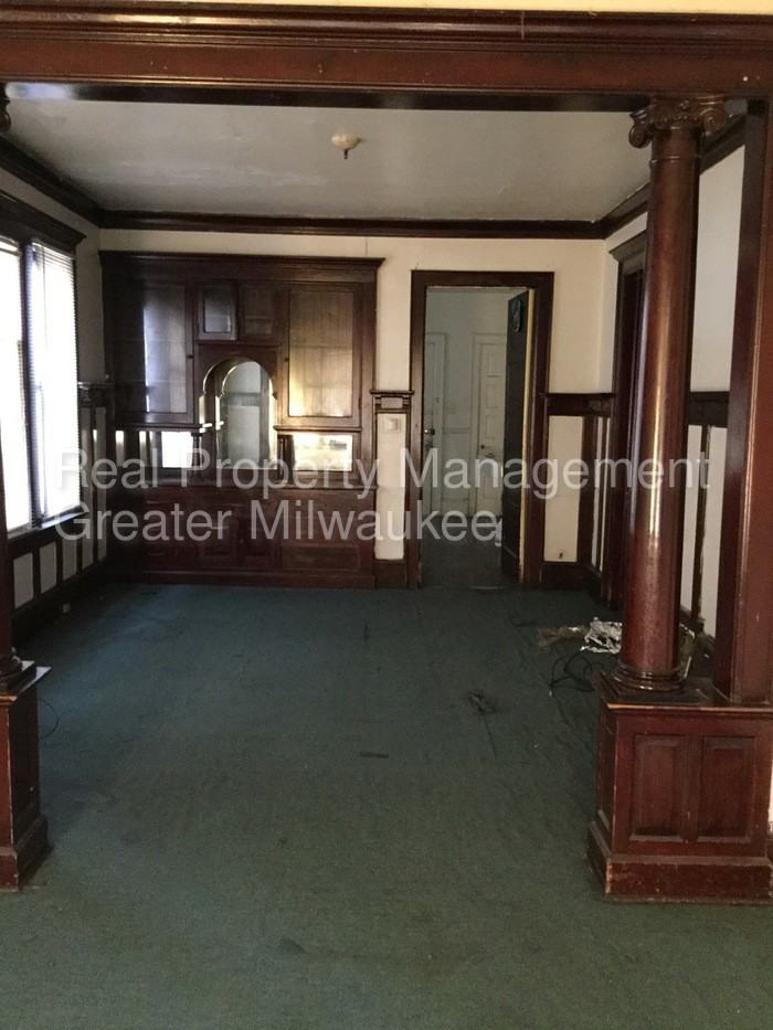 2229 N 41st St - Photo 2 of 2