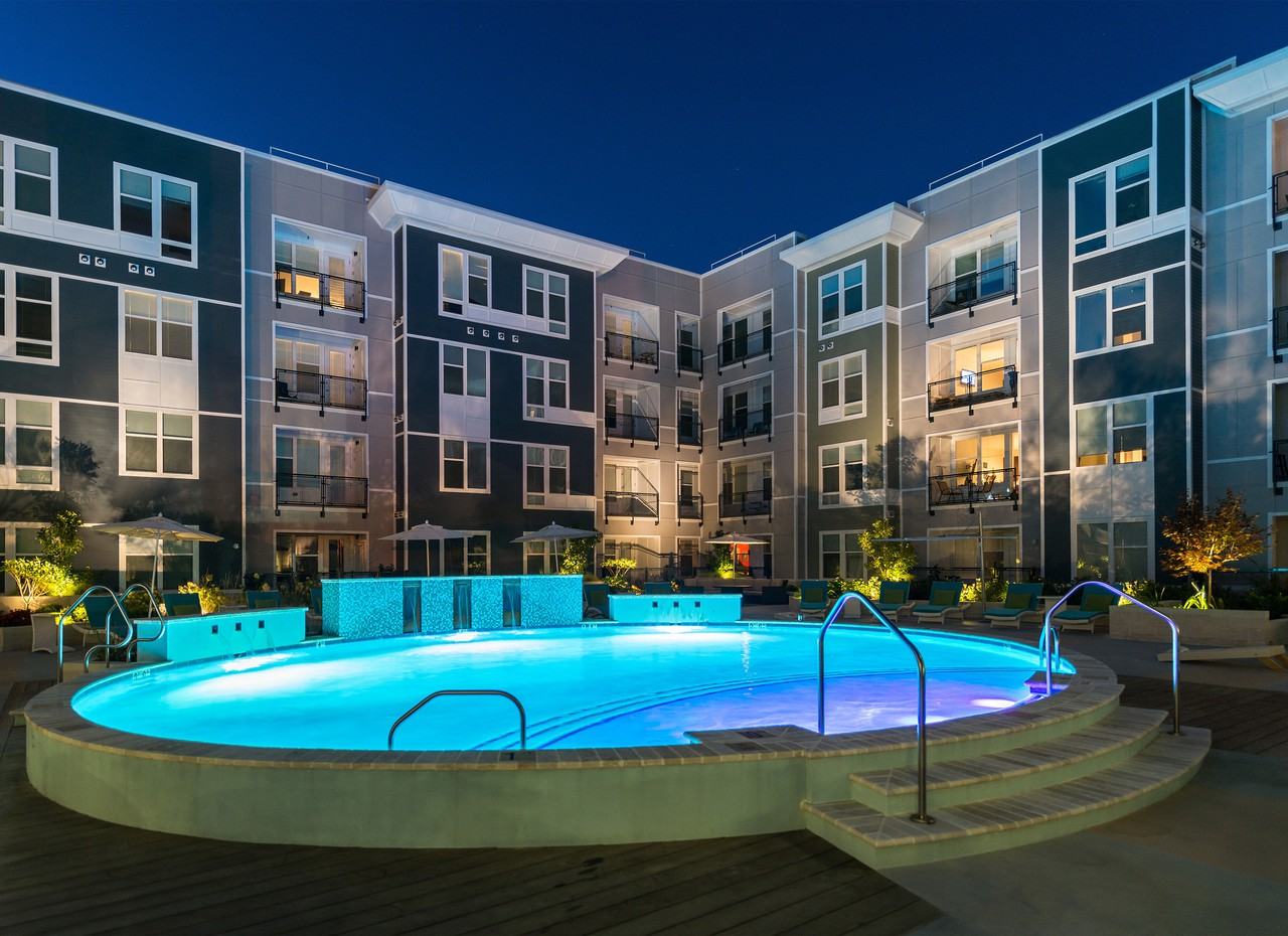 Indigo 19 - Photo 2 of 43