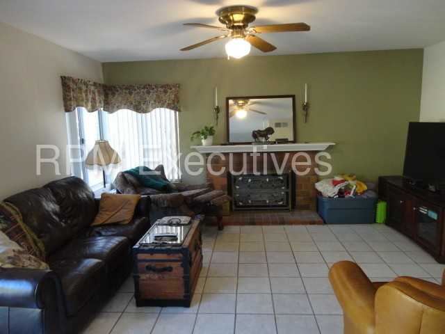 22515 Cardiff Dr - Photo 3 of 12