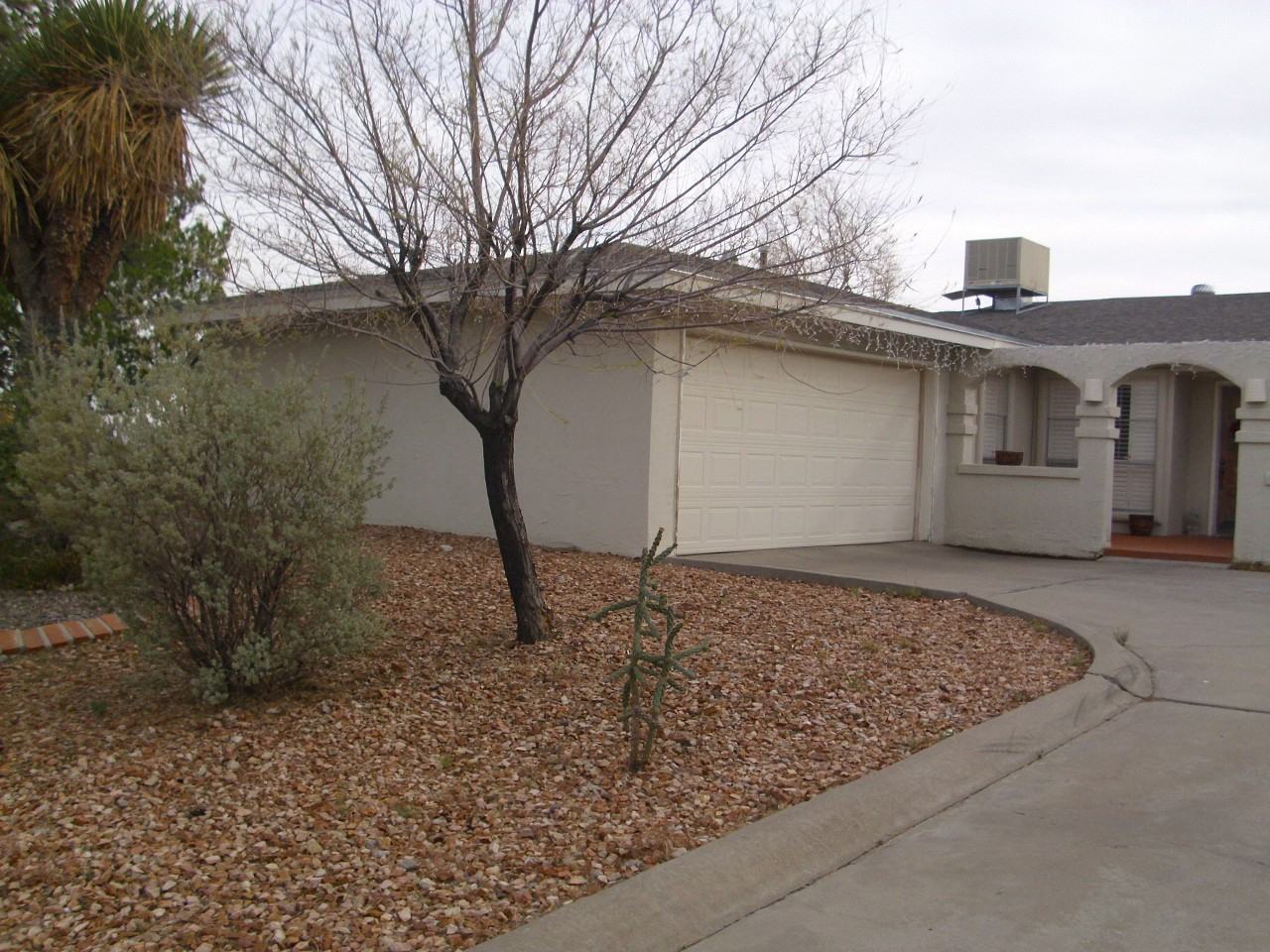 3212 Stone Edge Rd - Photo 2 of 10