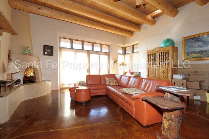 35 E Saddleback Mesa - Photo 3 of 18